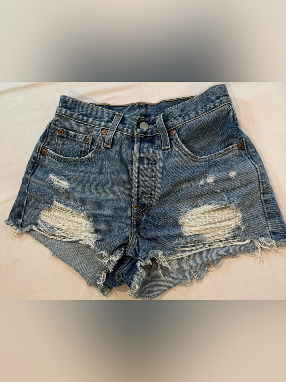 Levi’s 501 Distressed Cutoff Denim Shorts – Size 24